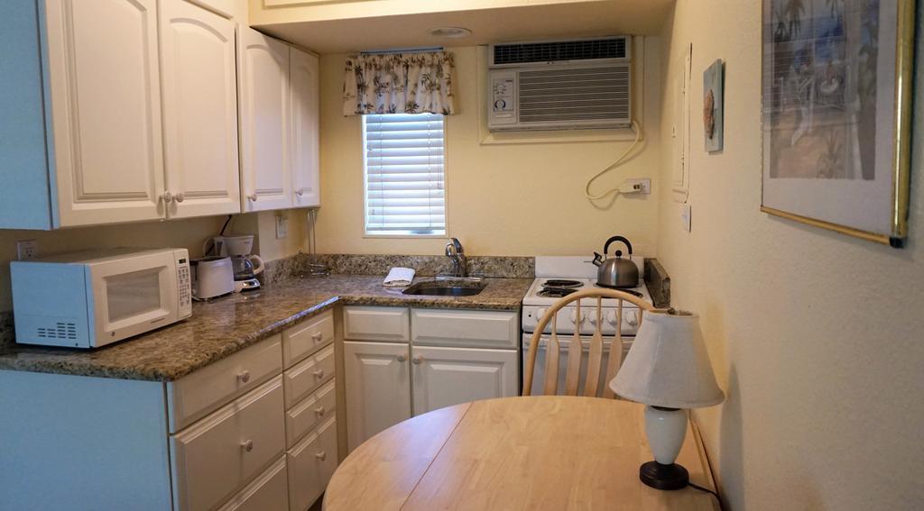 Tropic Terrace Of Treasure Island Hotel St. Pete Beach Room photo